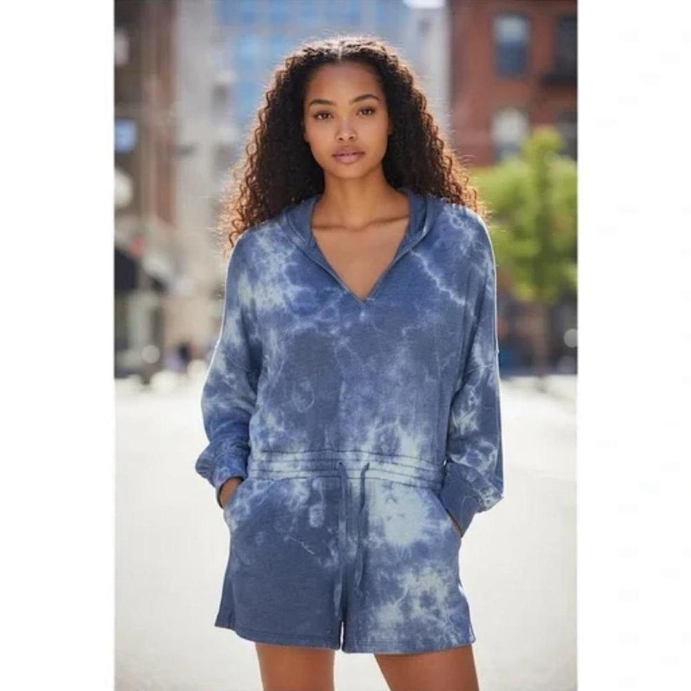 NWOT FP Movement Blue Tie Dye Boho Hooded Stretch Terrycloth Romper, Size S.